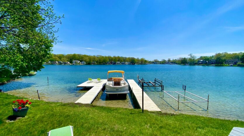 Kalamazoo County lake homes for sale