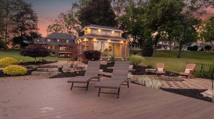 large family home on Goguac Lake
