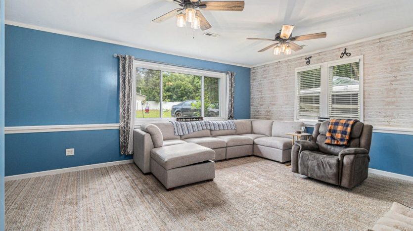 large 4 bedroom home with deeded lake access