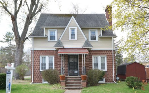 601 Kalamazoo St for sale