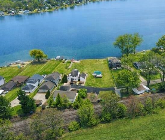 lake house for sale Scotts MI