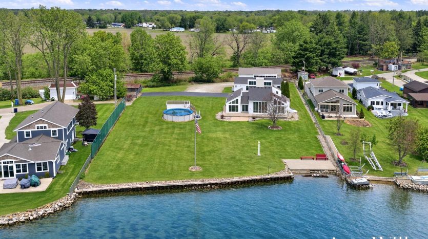 lake home with small acreage