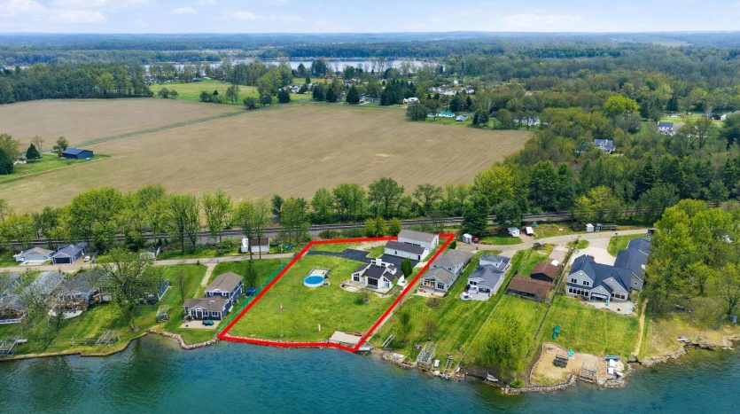 West MI lakefront real estate with large yard
