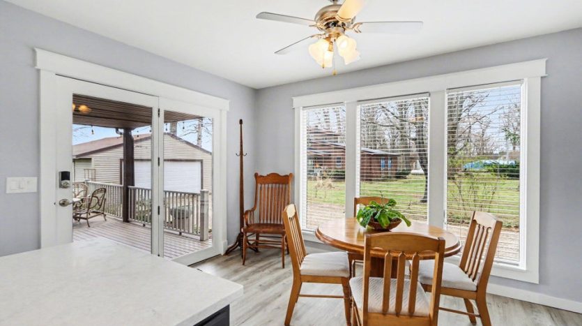 Suzy Glomski lake home realtor